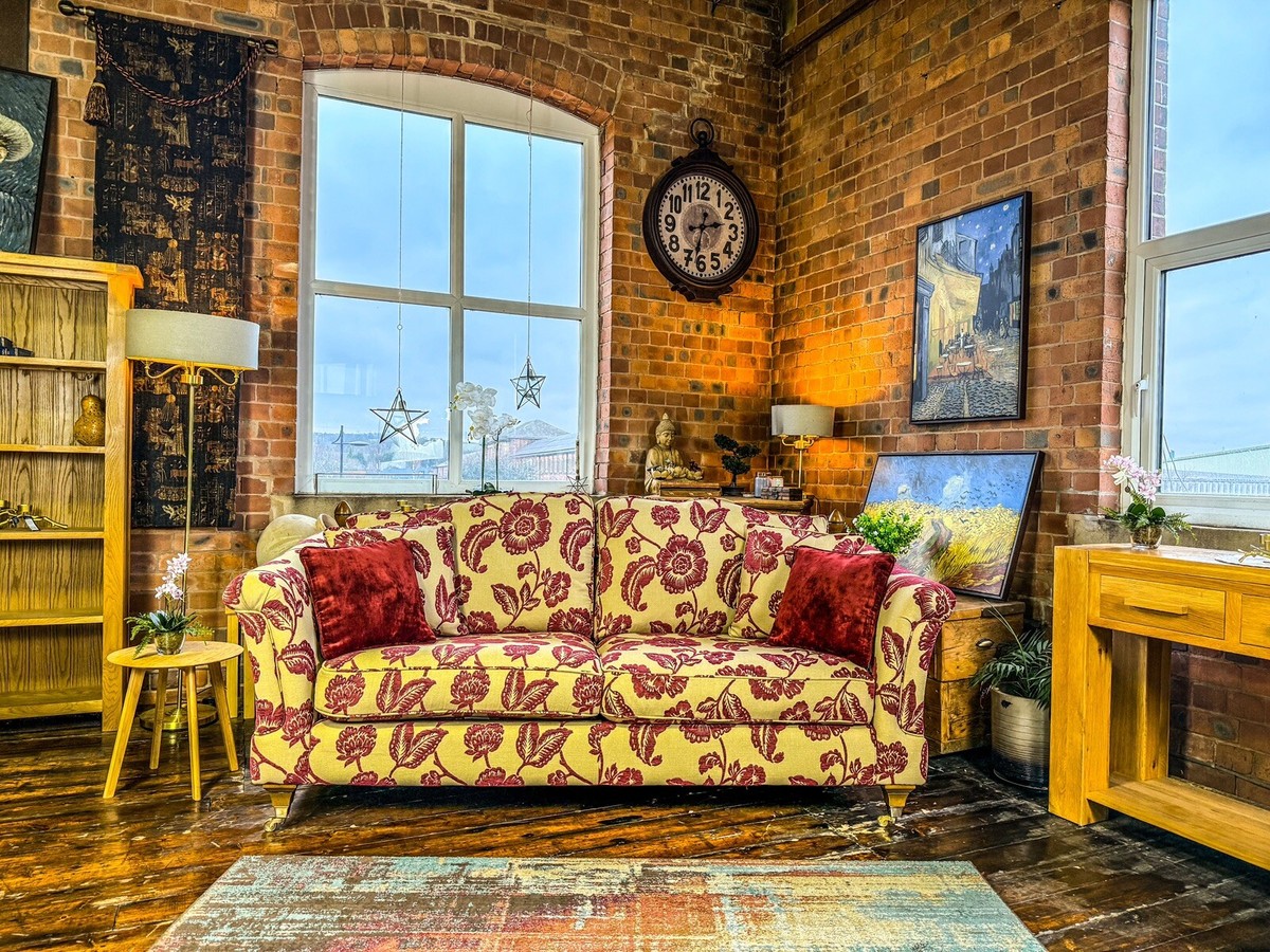 Alstons Upholstery Windsor Seater Sofa- Immaculate Condition!