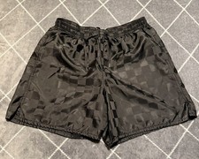 UMBRO VTG 90s CHECKERBOARD BLACK SOCCER ACTIVE SATIN SHORTS YOUTH LARGE