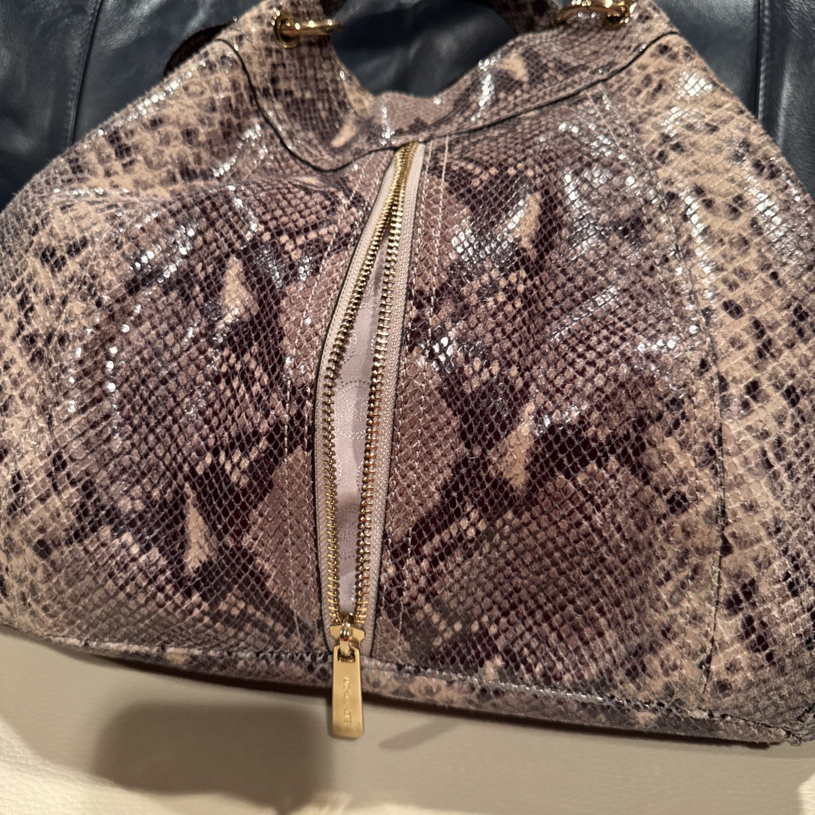 Michael Kors snake print On Leather shoulder bag … - image 7
