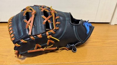 ATOMS First Baseman's Mitt Left-Handed Adult Baseball Glove