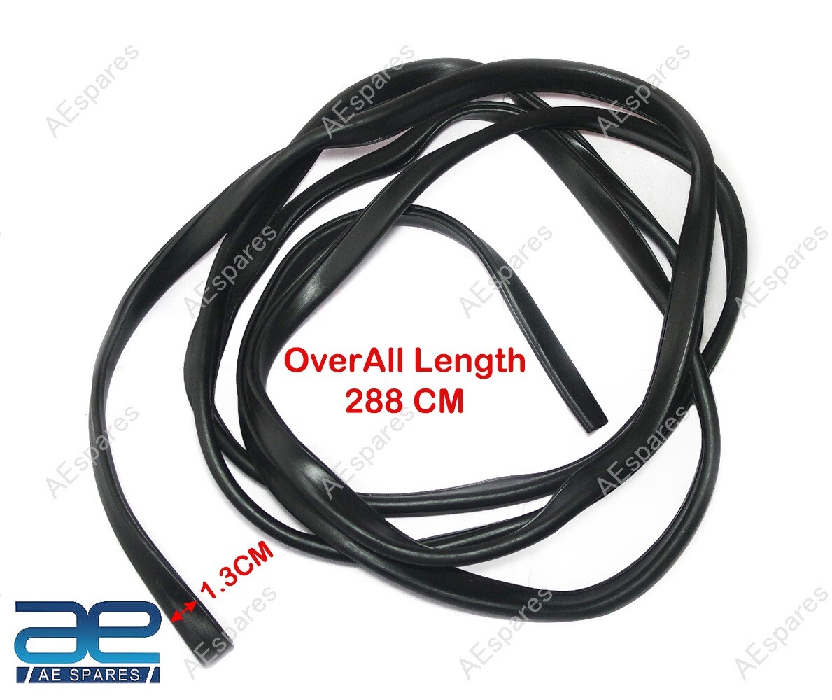 Door Glass Wiper Seal Strip Right Outer For Jeep CJ7, CJ8, Wrangler YJ (1976-1995)