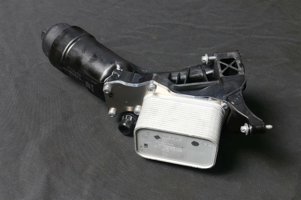 8596283 Oil 8585624 Heat Exchanger BMW 3er F30 F31 F36 LCI 320i 