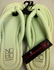 No Boundaries Green Memory Foam Puffy Flip Flop Sandals US Size 7 - New B22