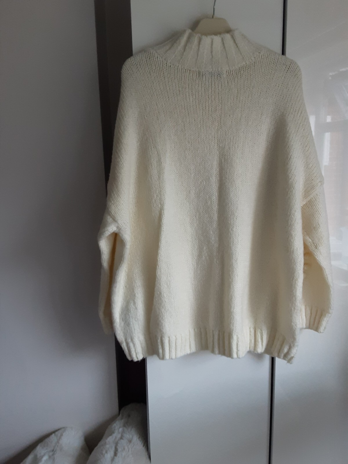 Ladies Cream Jumper Size 24/26make Simply B eBay
