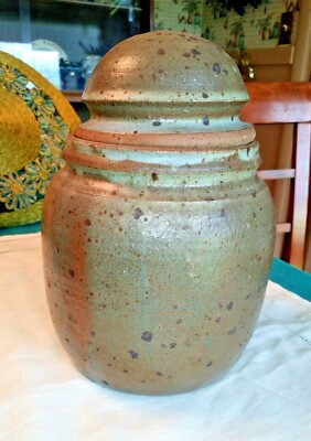Signed CR Hand Thrown Studio Art Pottery Ginger Jar Cookie 