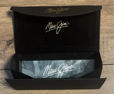 Maui Jim Large Trifold Eyeglasses Case Black w/ Sealed Cleaning Cloth Magnetic