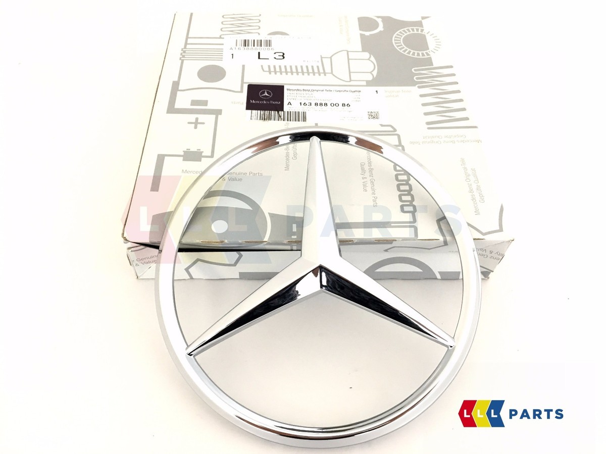 NEW GENUINE MERCEDES MB W163 ML FRONT RADIATOR GRILL BADGE EMBLEM 