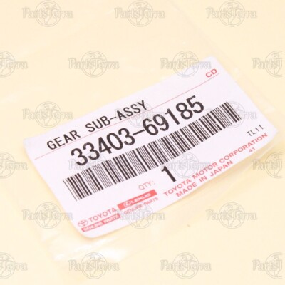 33403-69185 Genuine Toyota Gear Sub-Assembly, SPEEDOMETER Driven