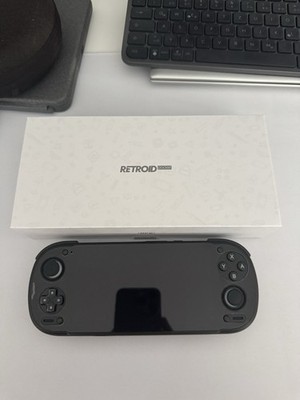 Retroid Pocket 6 - Retro Gaming Konsole 8GB Black