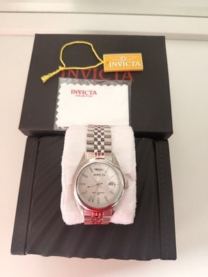 Invicta Quartz Uhr 38mm Silber NEU nie getragen