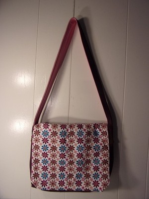 ACCESS RISE DESIGNS Crossbody Messenger Laptop School Book Bag  Floral