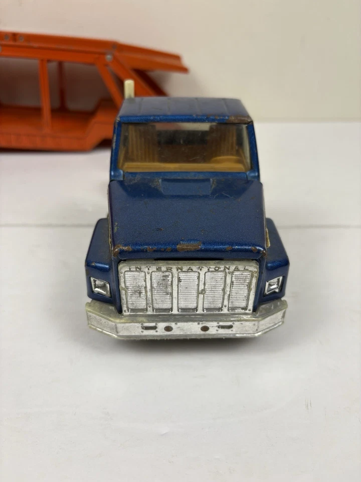 Vintage ERTL Pressed Steel Car Carrier Truck And Trailer Blue/Orange - Image 3 of 4