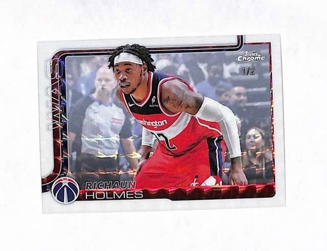2025-26 Topps Chrome #236 Richaun Holmes 1/2 White Geometric Refractor Card