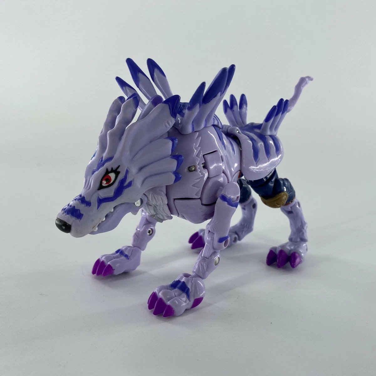 Digivolving Garurumon to WereGarurumon Action Figure Bandai 1999