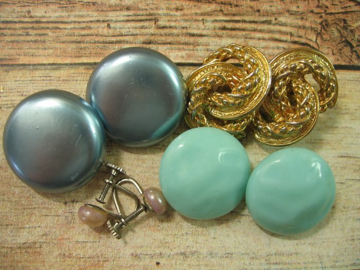 Vintage Clip On Earrings Jewelry Lot Blue Gold Tone Pink Japan 50s