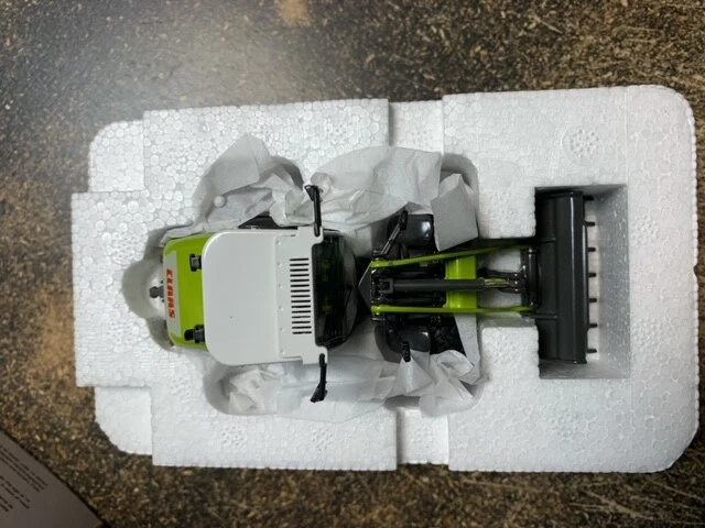 NZG 1/50 Claas Torion 639/535 Wheel Loader #980 - Image 4 of 4