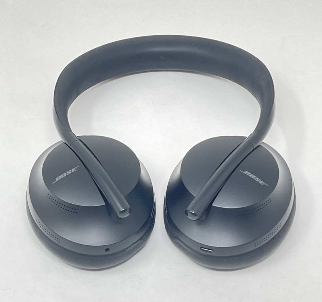 Bose 700 Noise Cancelling Headphones - Black Excellent-image