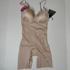SPANX Suit Your Fancy Strapless Cupped Mid-Thigh NWT in Nude size Medium 35116