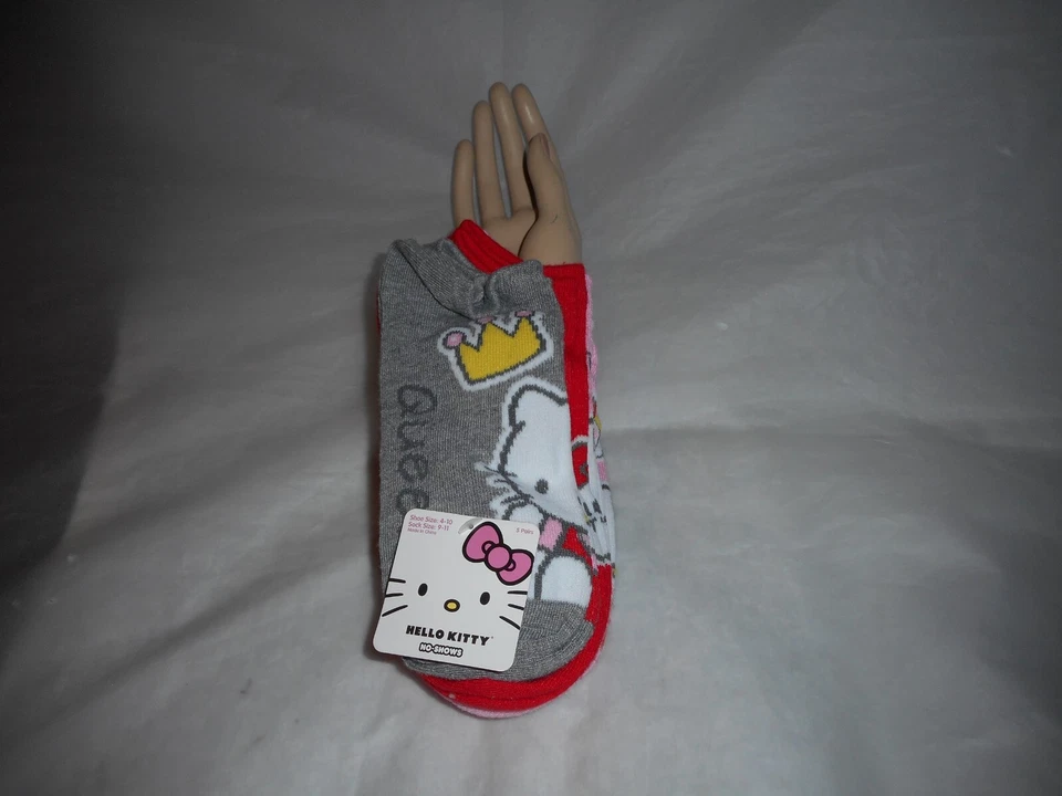 Hello Kitty Women's No Show 5 Pairs Multicolor Socks Size 9-11 - Image 4 of 4