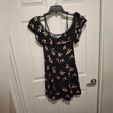 American Eagle Outfitters Small Black Floral Cold Shoulder Ruffled Mini Dress