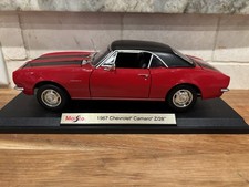 Maisto 1967 Chevrolet Camaro Z/28 Die-Cast Collection Metal Car 1:18 With Stand