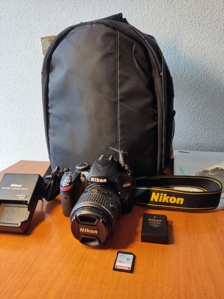 Cámara Nikon Reflex D3200 como nueva Profesional 