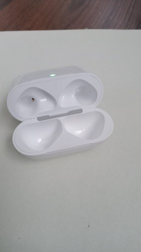 Caricabatteria Apple Ear Bud - Foto 4 di 4