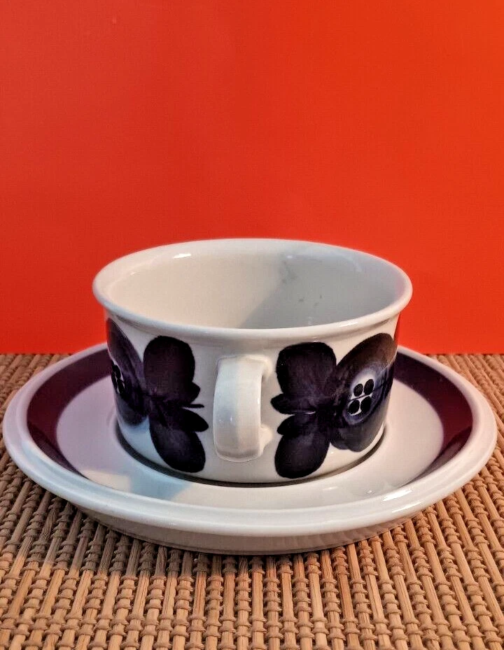 Arabia Finland, Anemone, Flat Cup and Saucer Set, Ulla Procope. - image 2 of 4