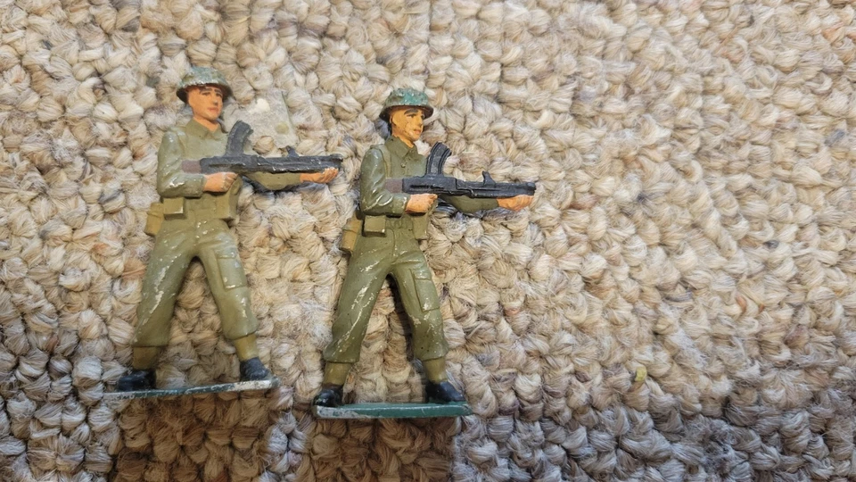 Figuras del Comando Británico de la Segunda Guerra Mundial escala 1/32 de colección de metal pintado Foto 3 de 4