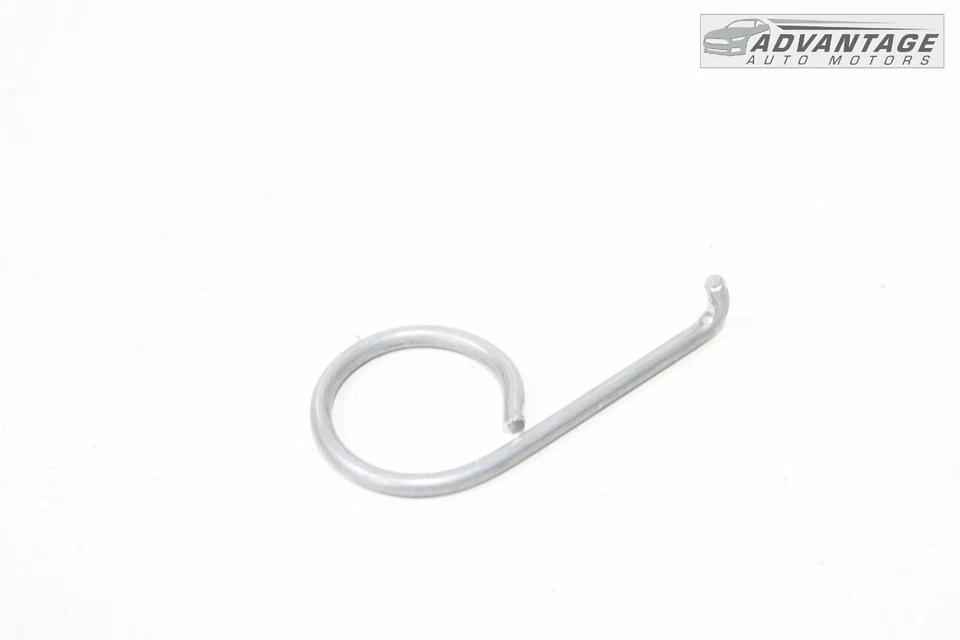 17-19 VOLKSWAGEN GOLF ALLTRACK HERRAMIENTA DE EXTRACCIÓN DE TAPA DE PERNO DE RUEDA DE REPUESTO DE EMERGENCIA OEM Foto 2 de 4