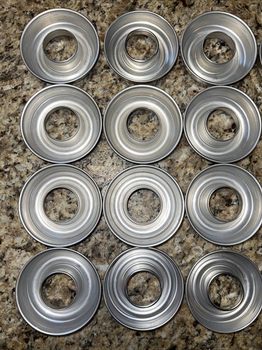 (16) Vintage Aluminum Donut Shaped Individual Cake Jello Mold Tart Baking Pans - Picture 2 of 8