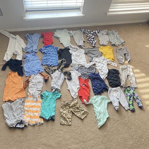 Lot of 33 0-12 Baby Boy One Piece Romper Pant Sleeper Lot Mixed Brand - Picture 8 of 9