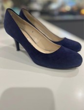 Women’s Kaleidoscope Size 4 Faux Suede Navy Heel Shoes