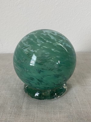 Cristal Healing Fluorite. Is  Known For Its Ability To Absorb Negative Energy