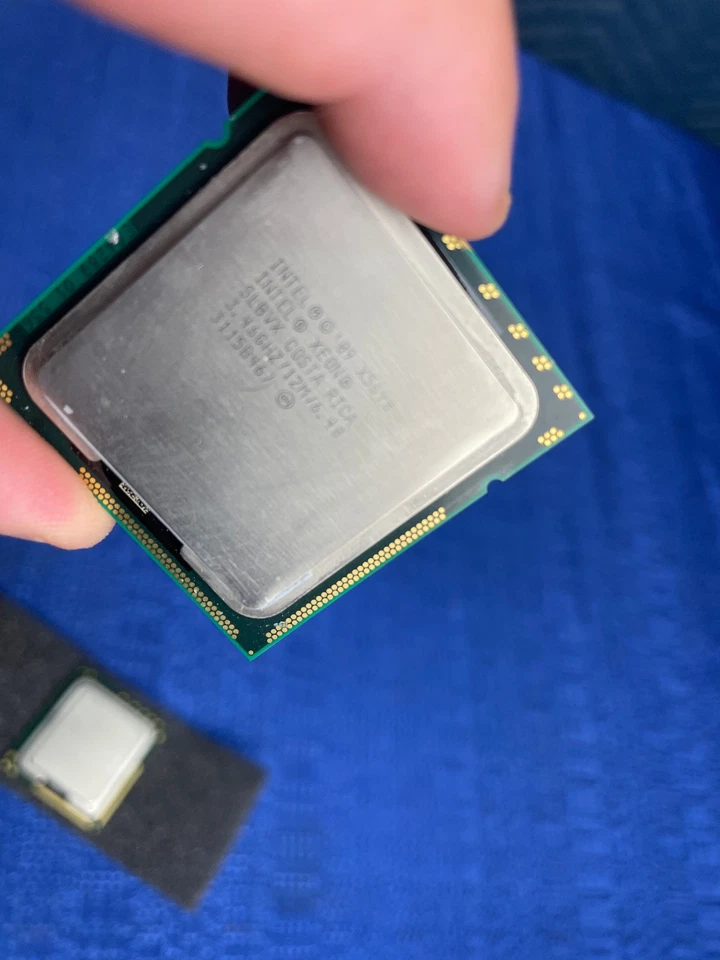 par de procesadores Intel Xeon X5690 SLBVX 3,46 ghz SLBVX a juego Foto 2 de 4