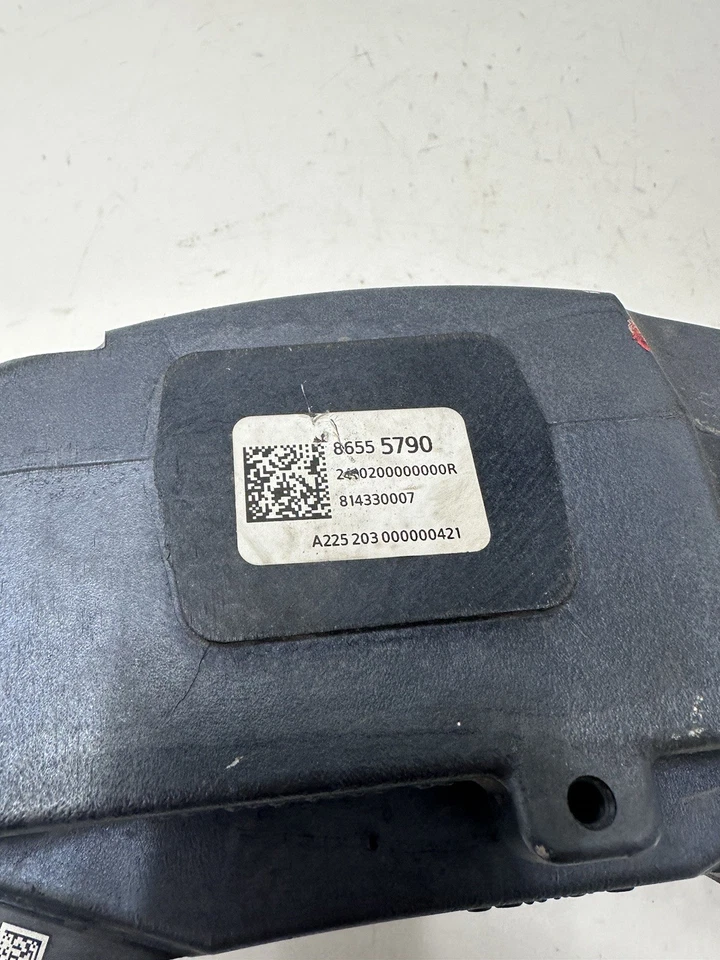 2023 2024 2025 Cadillac Escalade Right RH Passenger Caliper 86793183 OEM - Image 4 of 4