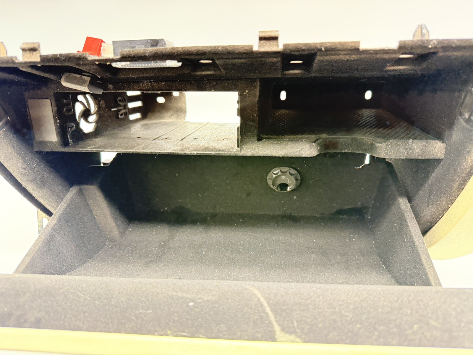 2016-2020 Bentley Bentayga Dash Glove Box Storage Compartment 36B857083 *Notes*
