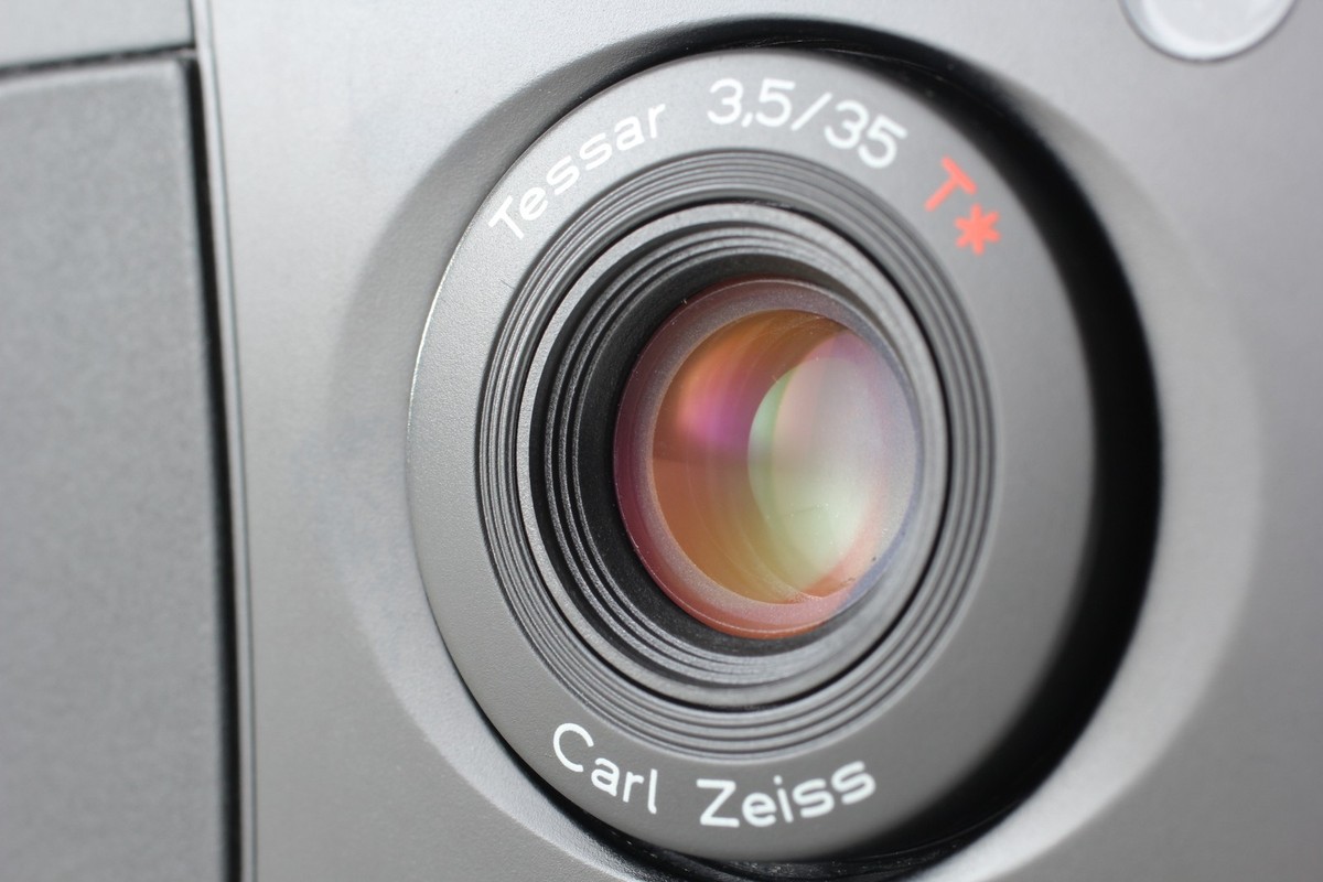 【saku】KYOCERA T-PROOF FILM CAMERA Kyocera T Proof 35mm Camera with Zeiss 35mm f/3.5 T* Lens