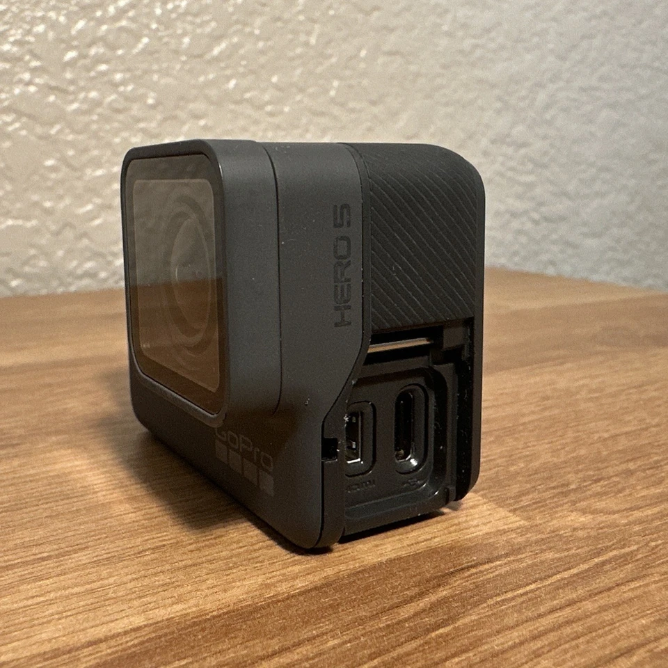 GoPro Hero5 Black Waterproof Action Camera - Image 4 of 4