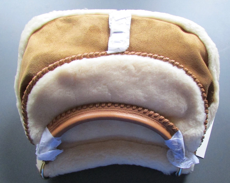 Bolsa UGG Quinn Flap Hobo satchel tiracolo camurça castanha shearling nova $295 - Imagem 2 de 4