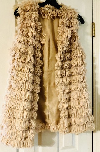 Chelsea and Violet Tan Faux Fur Tiered Vest SZ XS From Dillards Orig $145.00 - Picture 5 of 7