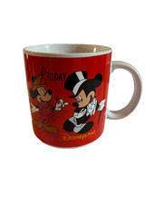 DISNEY  mug MICKEY évolutif de 1928 à nos jours
