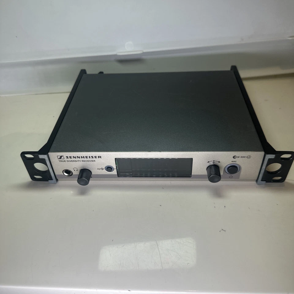 Sennheiser EW 300 G3 True Diversity 780-822 MHz Wireless Receiver (NO ADAPTER) - image 2 of 4