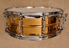 Ludwig 14"x5" LB550T Bronze Phonic Snare Drum with Tube Lugs.