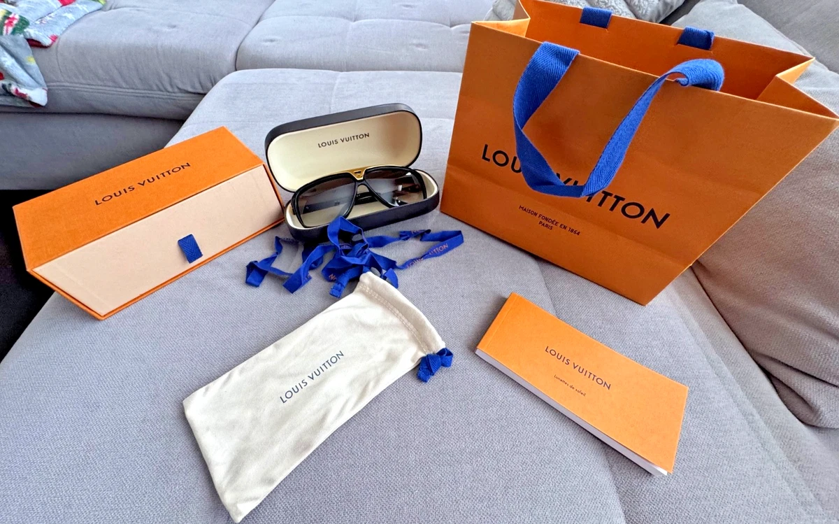 25+ Louis Vuitton Black Black Sunglasses for Men for sale