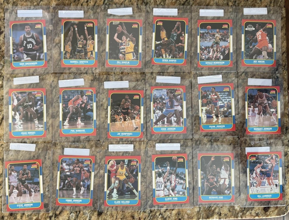 Juego casi completo de baloncesto Fleer 1986 141/143 con pegatinas sin Michael Jordan RC Foto 4 de 4