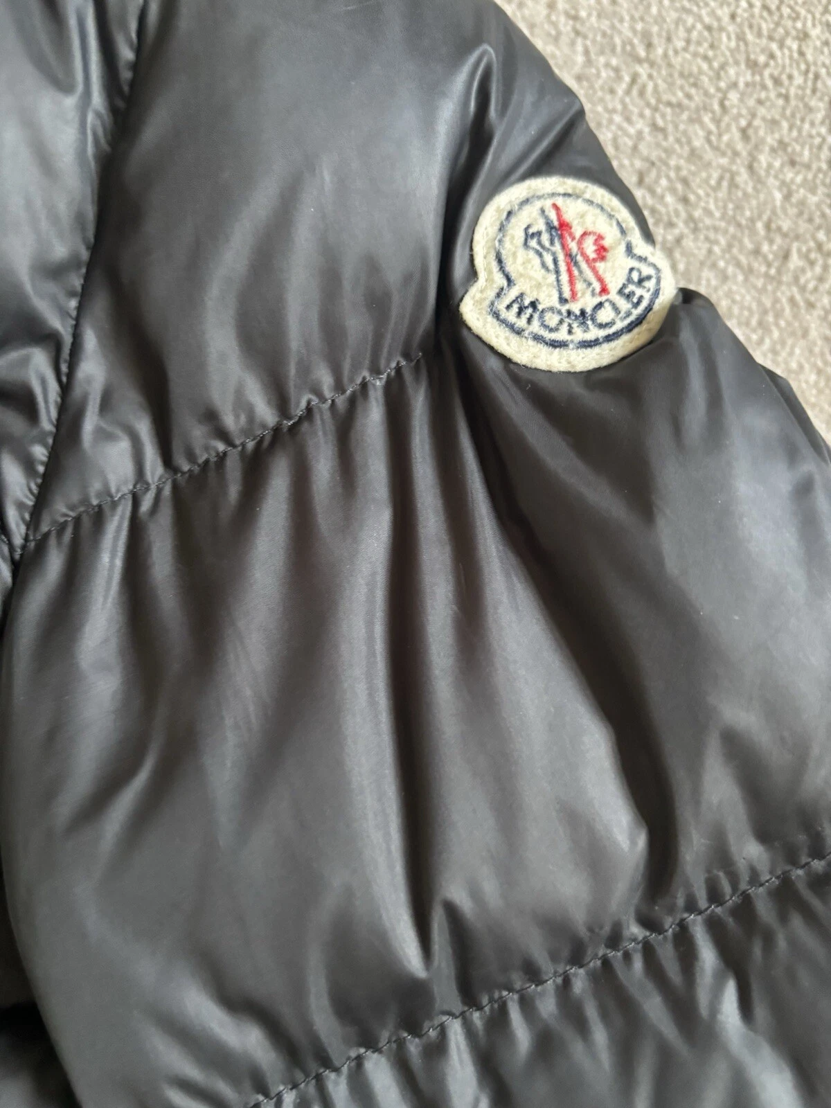 Piumino Moncler Morane taglia 2 nero con cerniera cappuccio rimovibile puffer