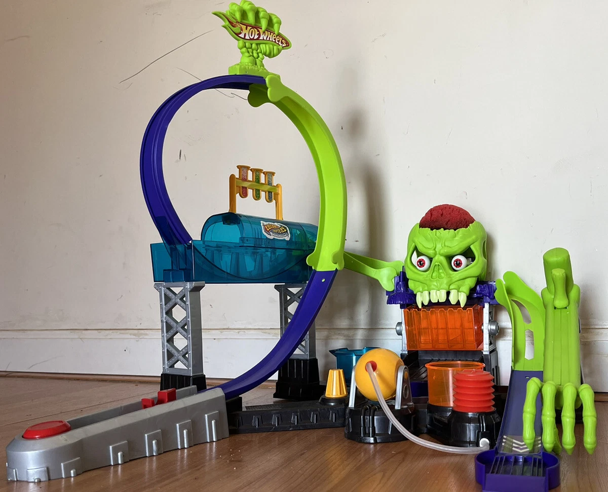 Hot wheels store dr bones