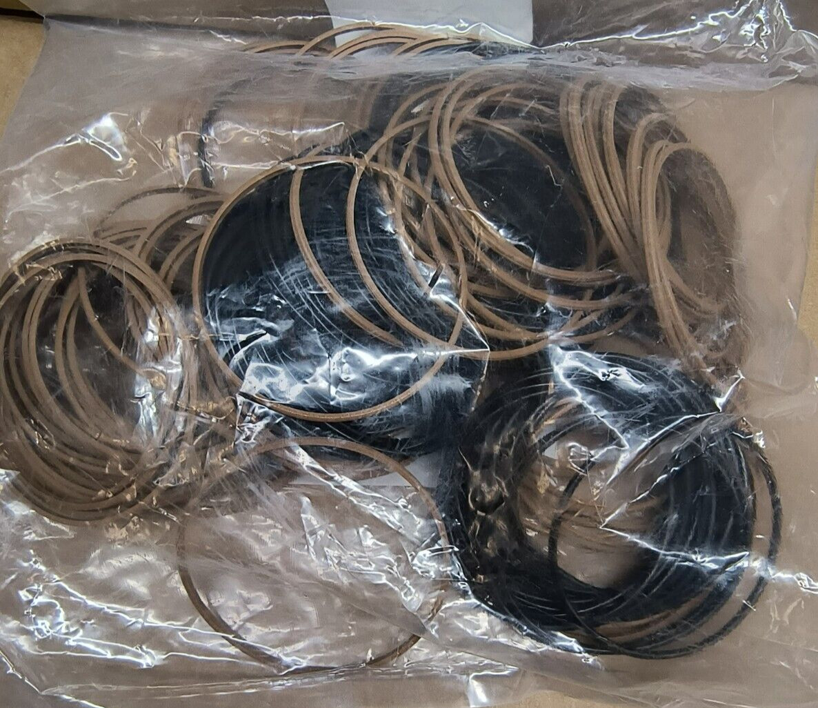 (100) Parker Hannifin Rotary Seal Part Number FS18927*