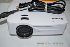 Blusmart Mini LED Portable Home Video Projectorin work condition